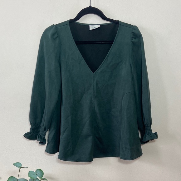 Tuckernuck Tops - Tuckernuck Faux  Suede Easton Blouse Top Women's Hunter Green Medium Casual